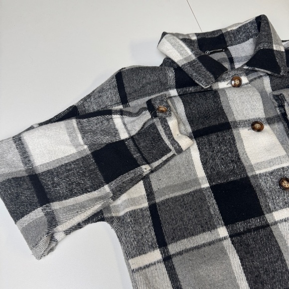 Plaid Flannel Shirt Black Gray Long Sleeve Button Down Mens Womens - Picture 5 of 5